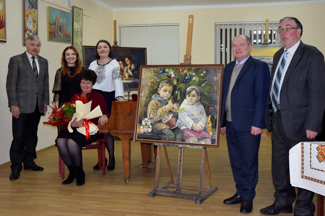 Учасники мистецької програми з членами екзаменаційної комісії